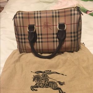Burberry bag Authentic
